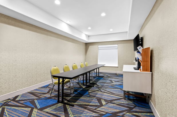 Images Holiday Inn Express & Suites Pauls Valley by IHG
