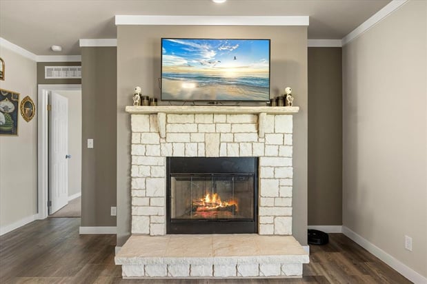 Images Moore Home & Ranch Realty