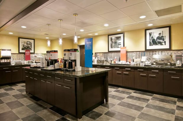 Images Hampton Inn & Suites Bellevue Downtown-Seattle