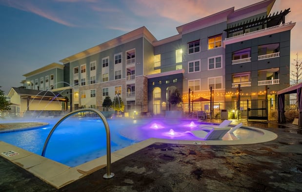 Images Seleno at Bridge Street Apartments