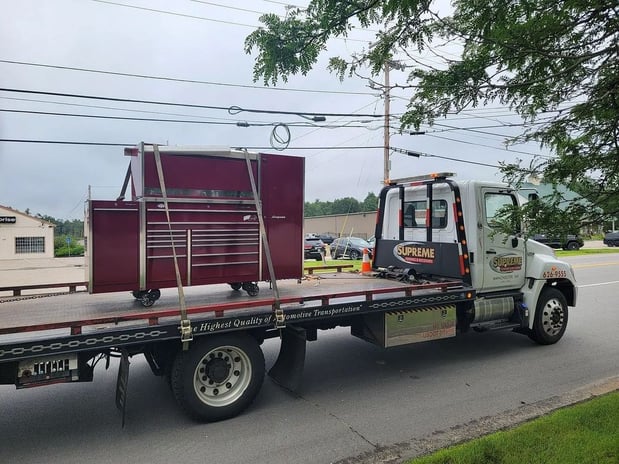 Images Supreme Towing & Recovery