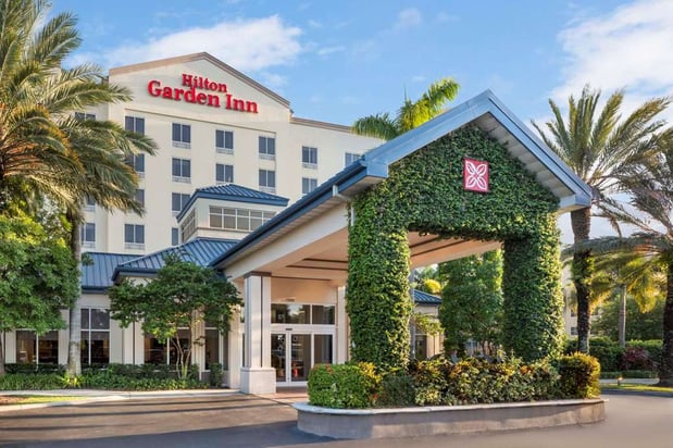 Images Hilton Garden Inn Miami Airport West