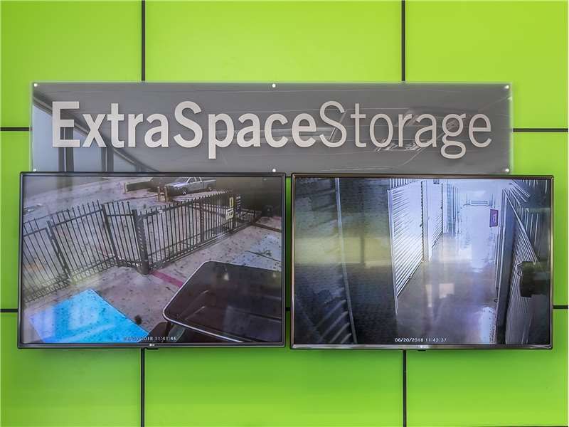 Security Screens - Extra Space Storage at 4200 K Ave, Plano, TX 75074