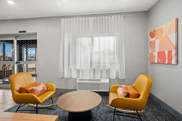 Images Spark by Hilton Moline Quad Cities