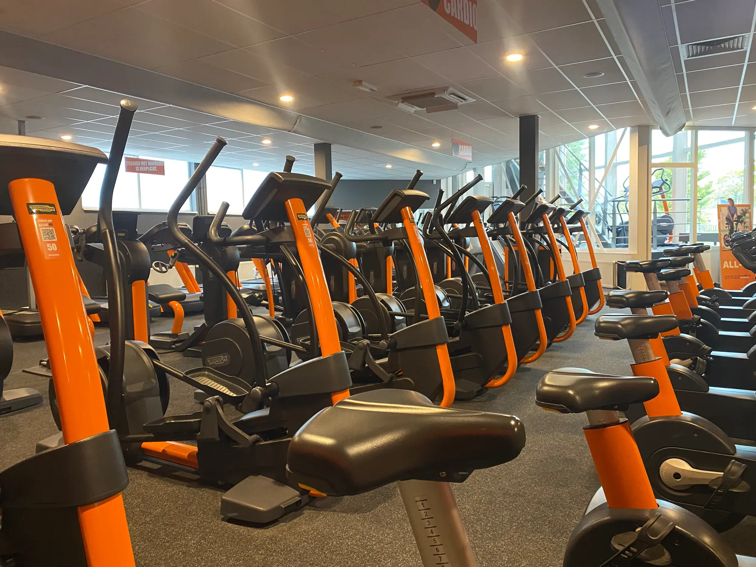 Foto's Basic-Fit 24/7