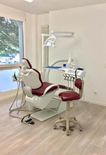 Praxis für Zahnheilkunde Stefan Ertl, Rosenheimer Landstraße 75b in Ottobrunn