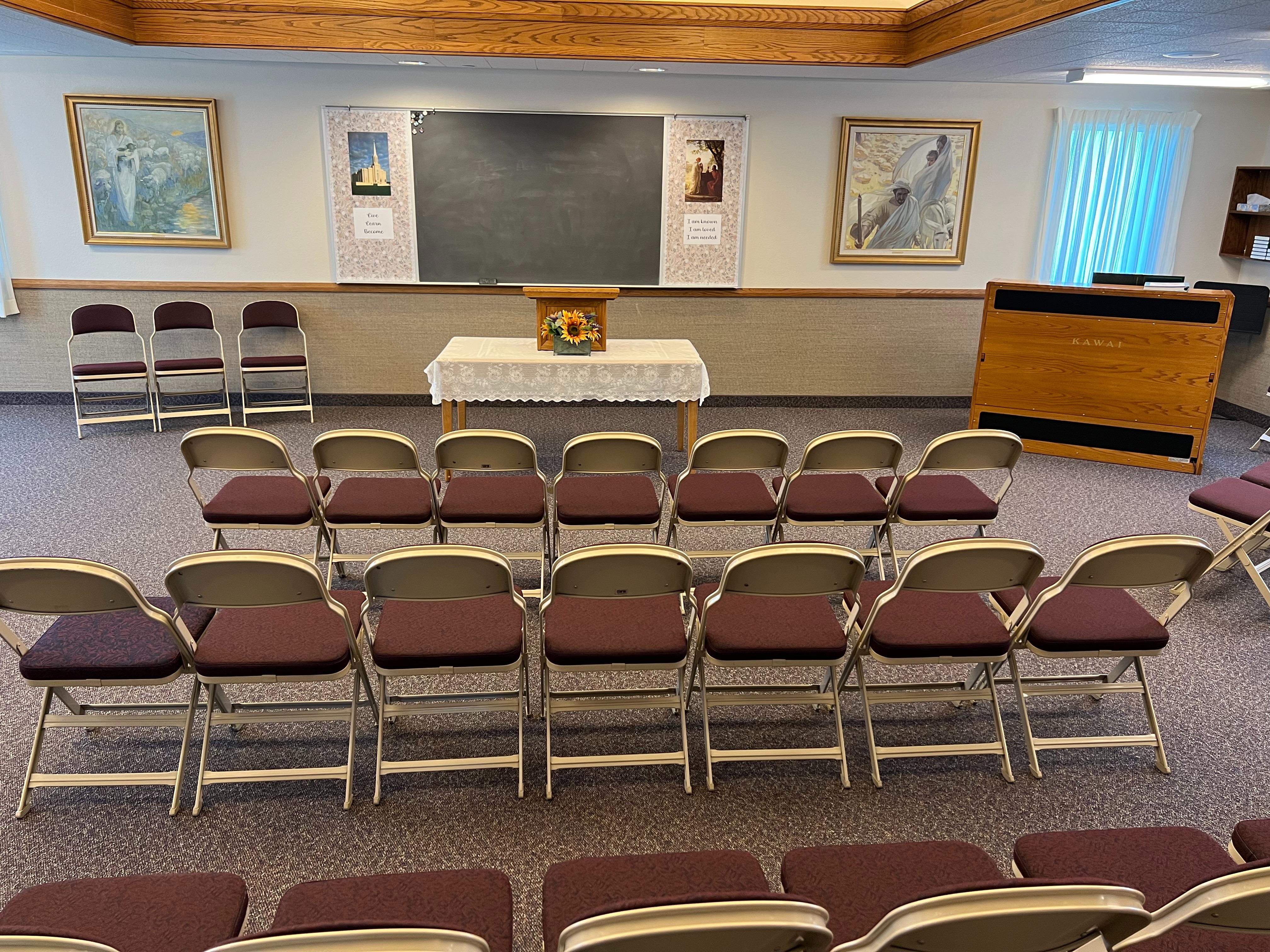 Relief Society Classroom, Wamego Ward The Church of Jesus Christ of Latter-day Saints Wamego (785)236-8170