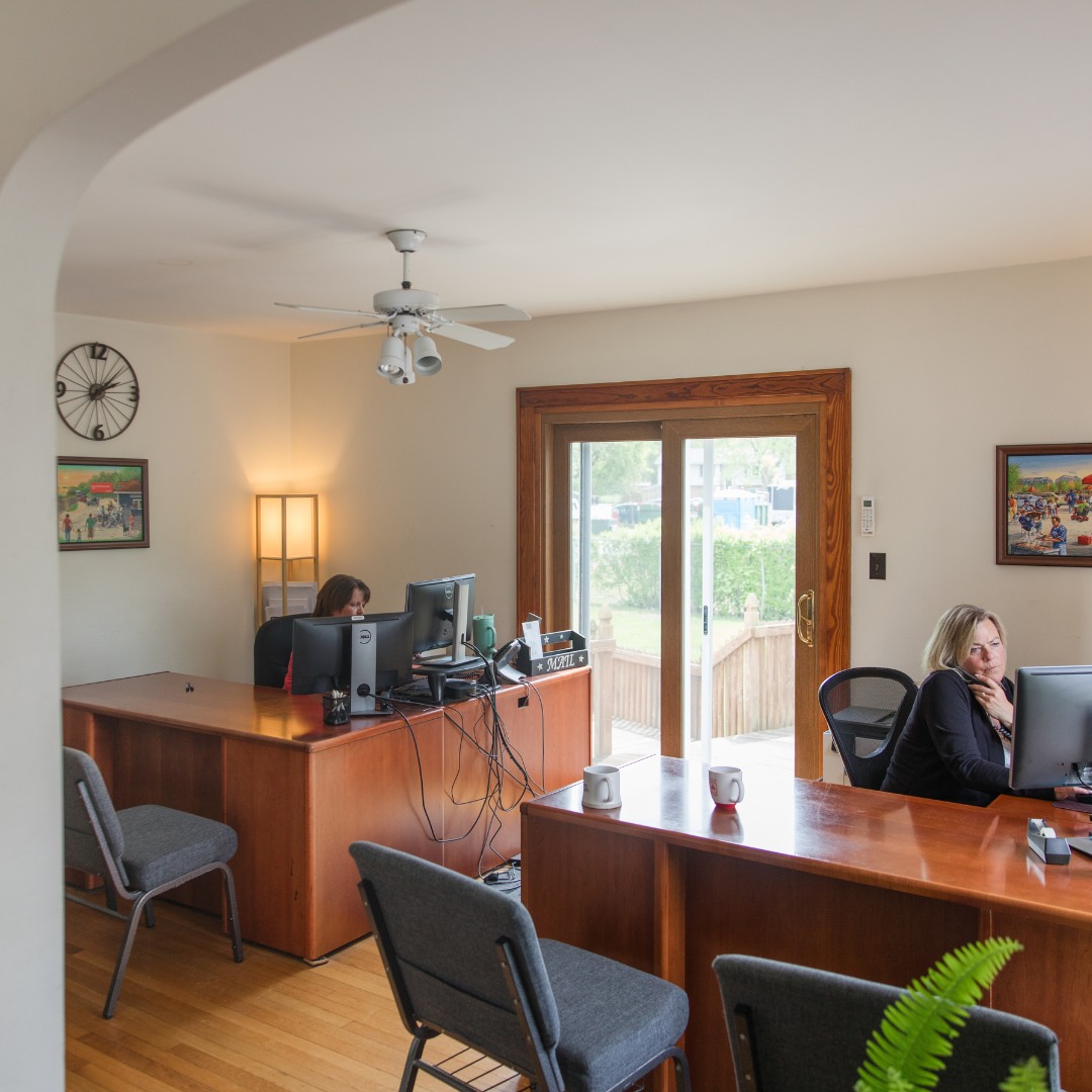 Let’s talk savings! Stop by and take a seat to create a Personal Price Plan® tailored to your needs. With an agent you can trust and a plan you’ll love, let’s get started today!