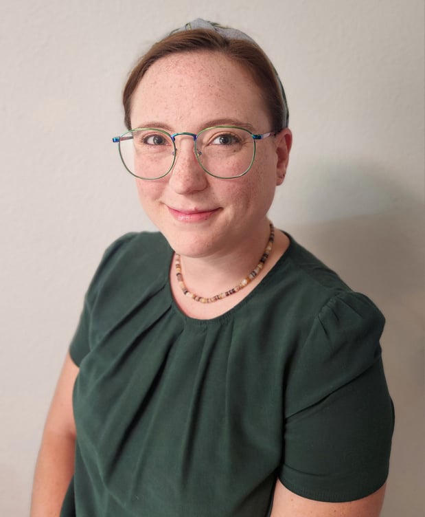 Images Hannah Schepps-Roussel, Counselor