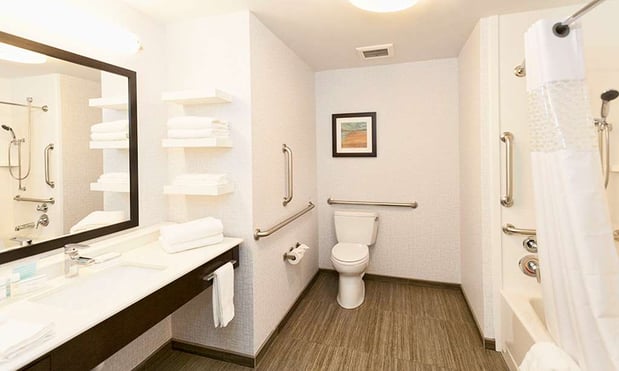 Images Hampton Inn & Suites Duluth North / Mall Area