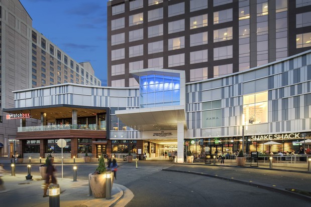 Images Fashion Centre at Pentagon City