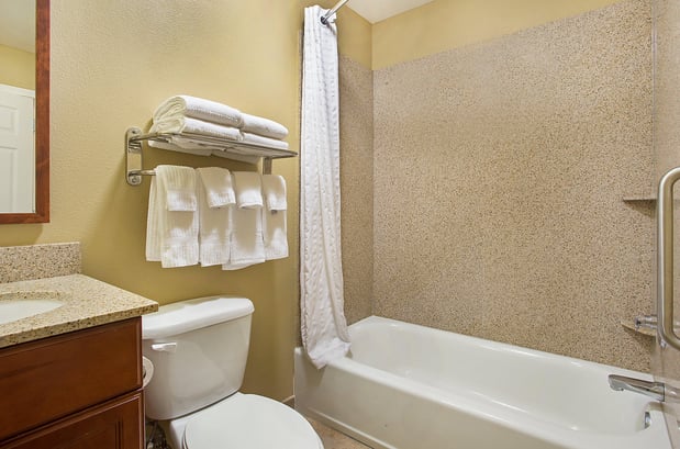 Images Candlewood Suites Tuscaloosa by IHG