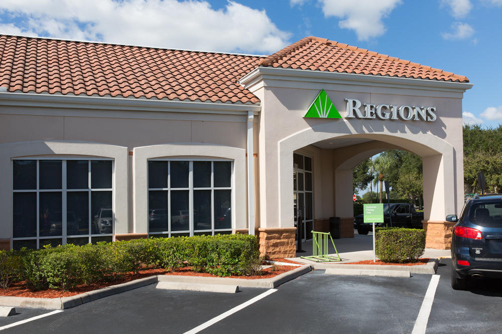 Regions Bank at Freedom Square Shopping Center