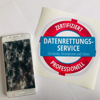 PHONE LINE Reparatur-Center - Apple iPhone und Smartphone Reparaturen in Würzburg - Logo