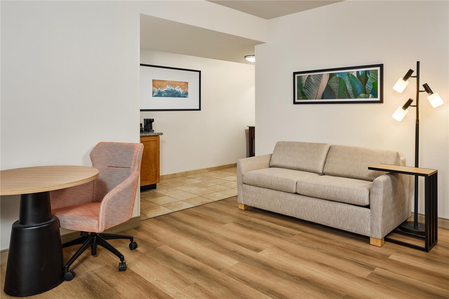 Guest room 