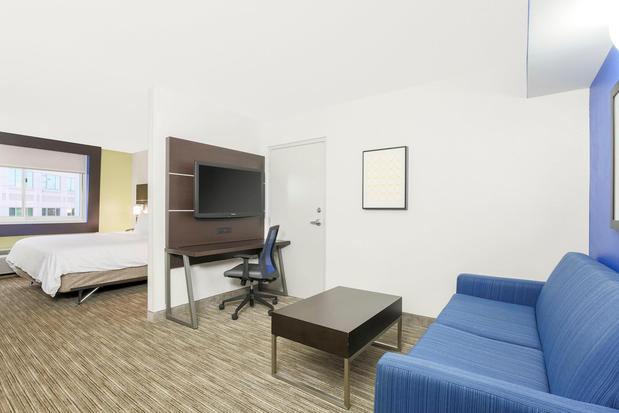 Images Holiday Inn Express Miami Airport Doral Area, an IHG Hotel