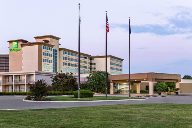 Images Holiday Inn Louisville East - Hurstbourne by IHG