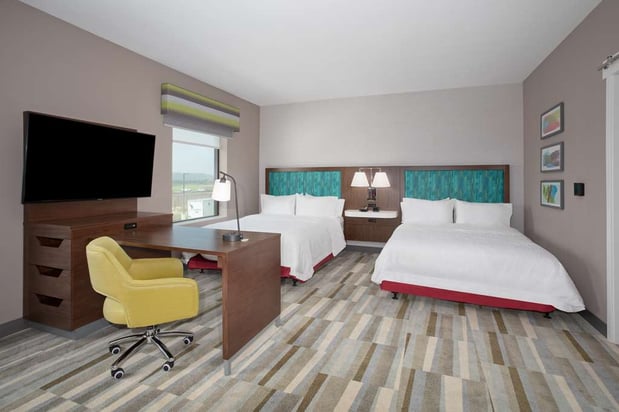 Images Hampton Inn & Suites Watsonville