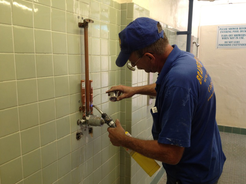 We offer industrial, commercial, and residential plumbing services for both water and gas piping. Bradford Plumbing Virginia Gardens (305)871-3094