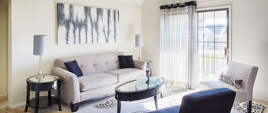 Hunters Pointe Apartments & Townhomes