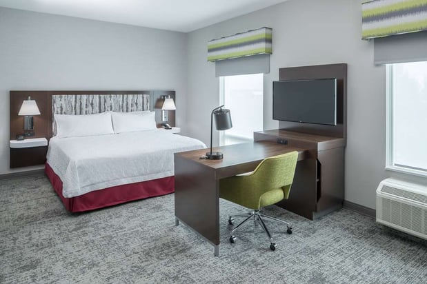 Images Hampton Inn & Suites Cape Canaveral Cruise Port