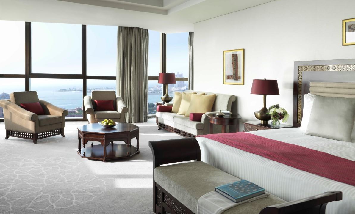 Bab Al Qasr Hotel