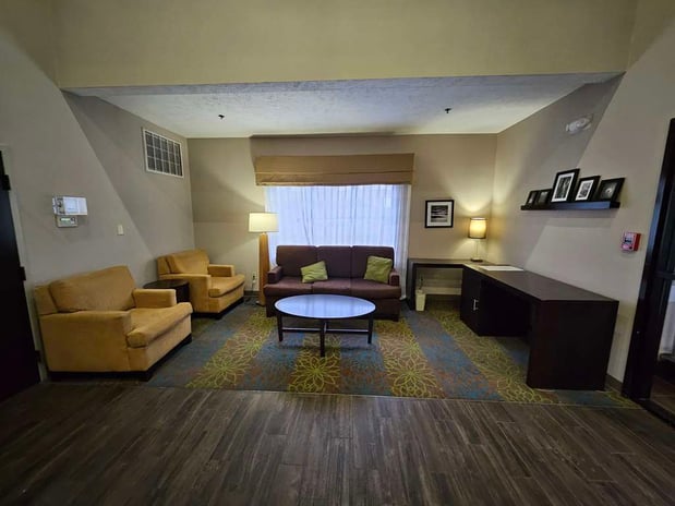 Images SureStay by Best Western Summerville Flowertown