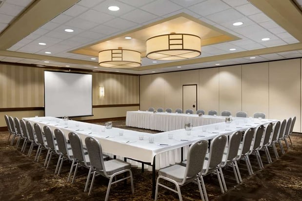 Images Embassy Suites by Hilton Piscataway Somerset