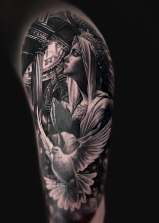 Bilder Bloody Dogs Tattoo & Piercing Inh. Robert Pongrácz