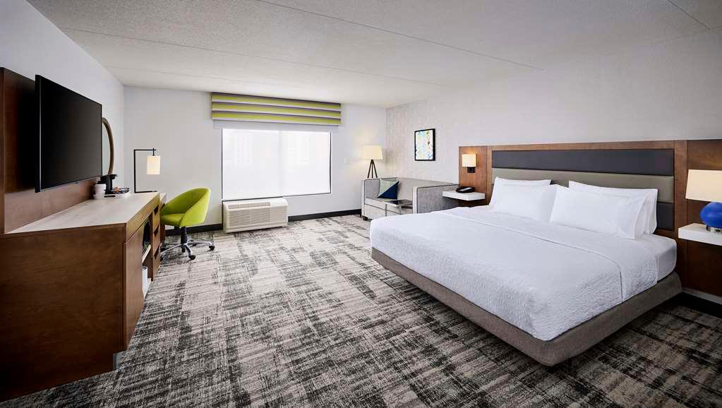 Images Hampton Inn and Suites by Hilton Windsor