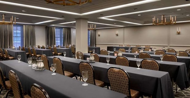 Images Hotel Phillips Kansas City, Curio Collection by Hilton