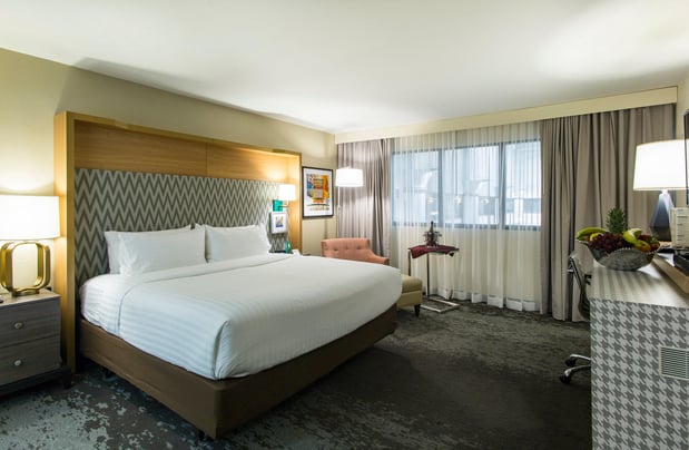 Images Holiday Inn & Suites Chicago North Shore (Skokie) by IHG