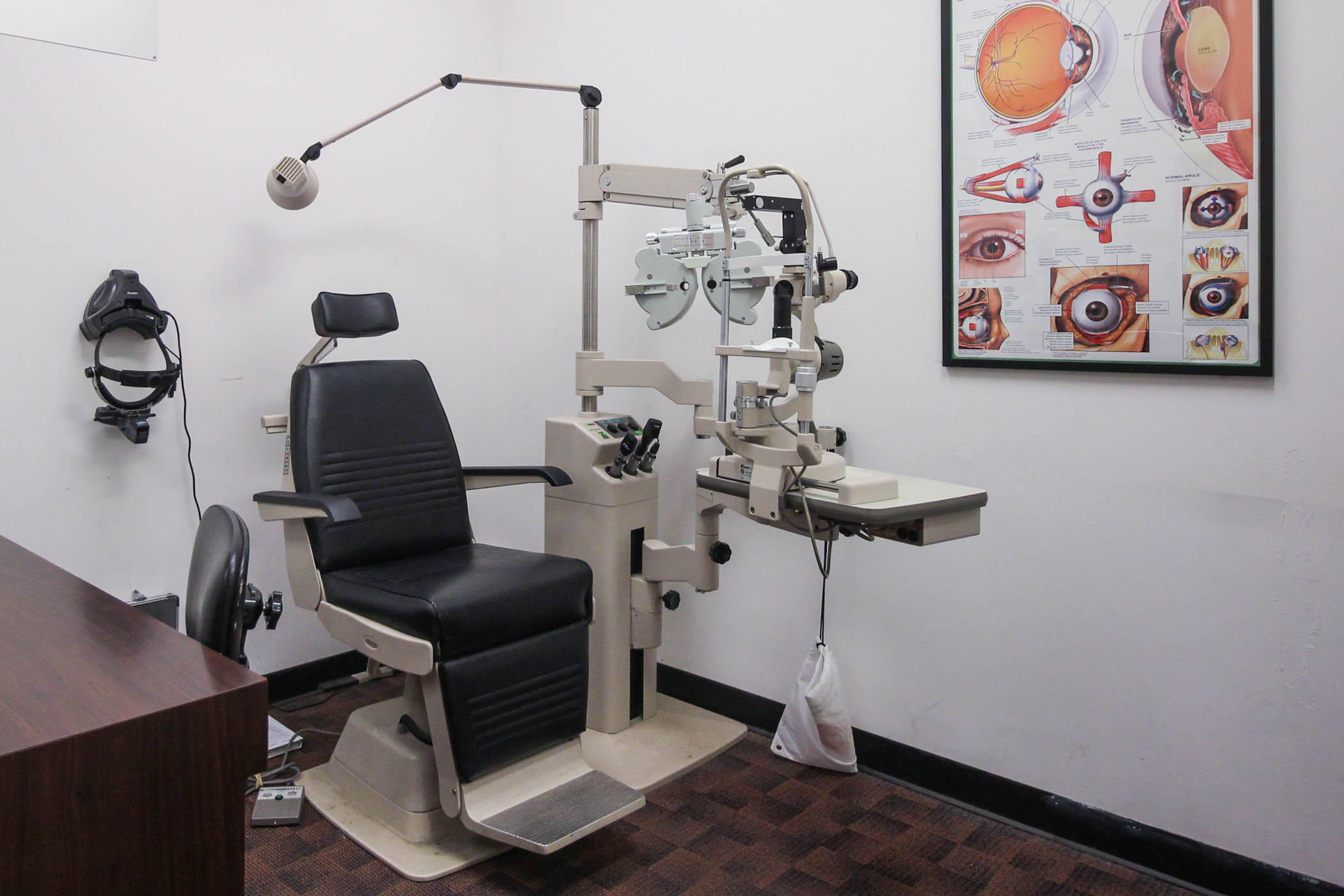Eye Exam Room at Stanton Optical store in Knoxville, TN 37919