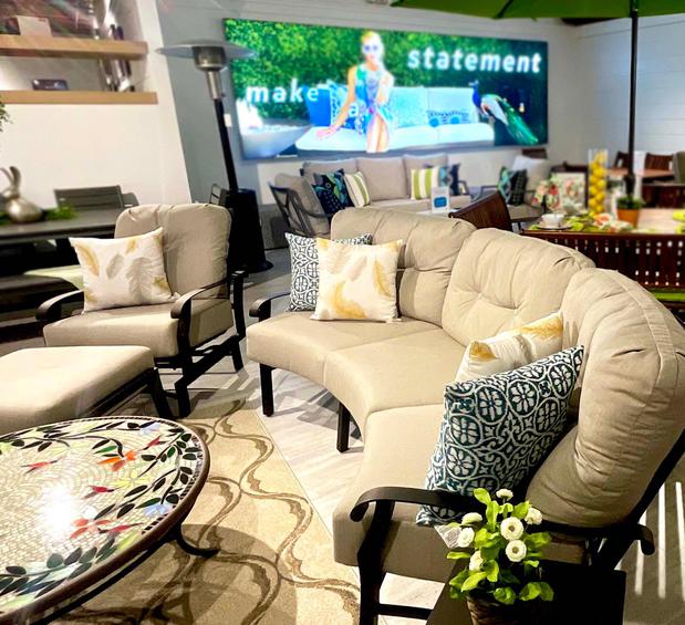 Images VIRIDIEN Patio + Fireplace