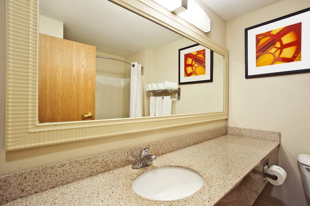 Images Holiday Inn Express & Suites Columbus SE - Groveport by IHG