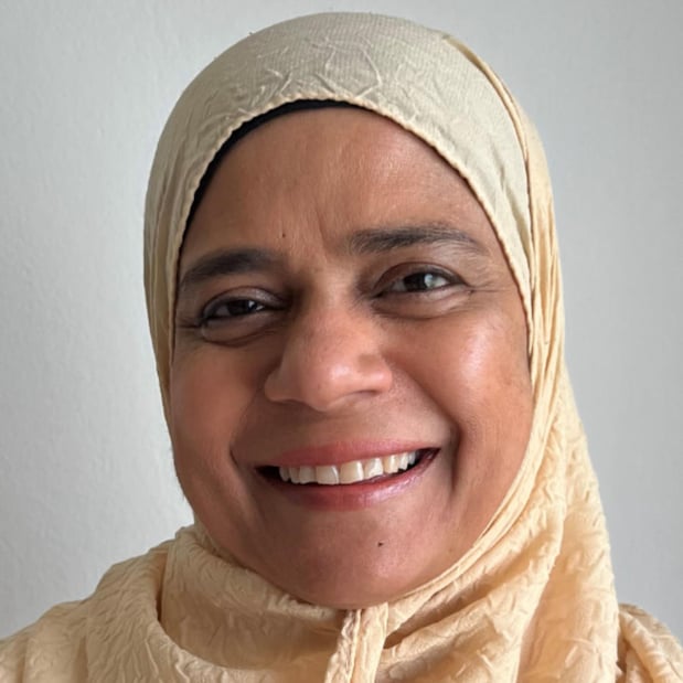 Images Tahseen Shaista, Counselor