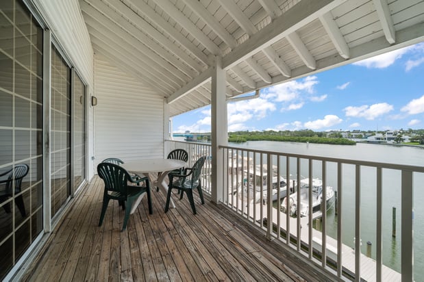 Images Holiday Inn & Suites Clearwater Beach S-Harbourside by IHG