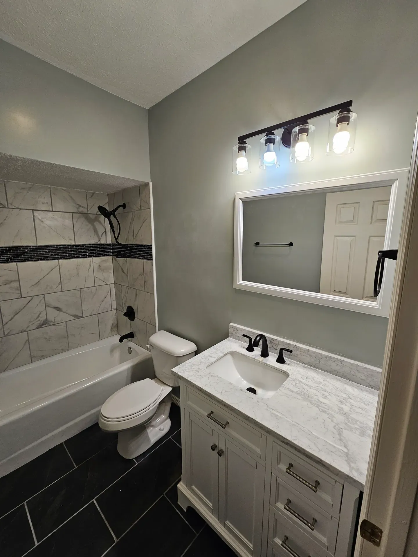 Dusty's Home Improvements Image