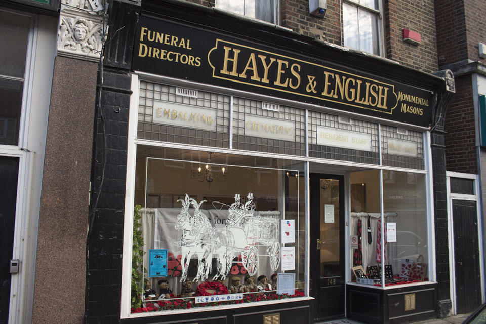 Hayes & English Funeral Directors Hoxton 020 7739 9165