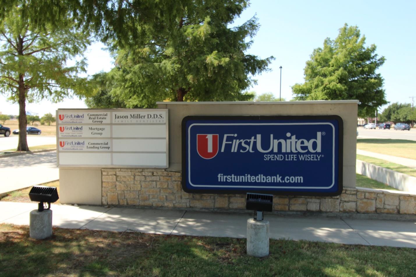 First United Bank - Frisco Preston - exterior bank sign