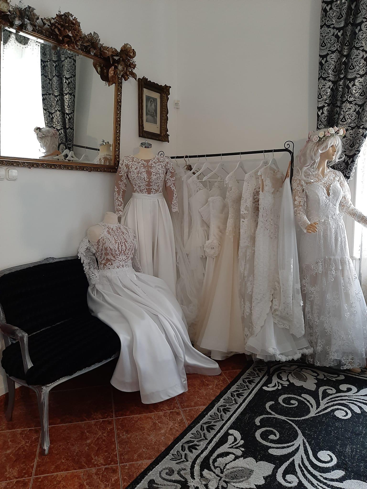 Images Cecília Esküvői Ruhaszalon