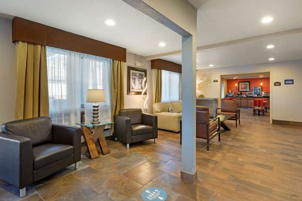 Images Best Western Plus Altoona Inn