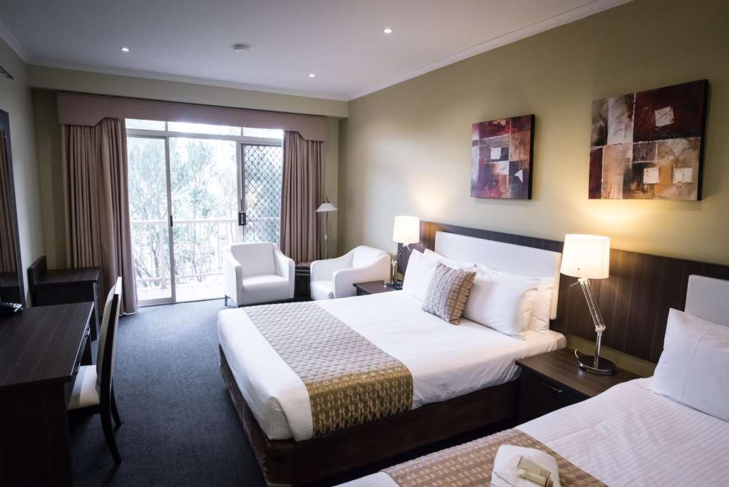 Executive Queen And Single Bed Best Western Airport Motel And Convention Centre Attwood (03) 9333 2200