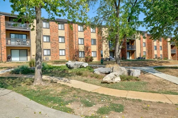 Images Canyon Creek Apartments & Townhomes