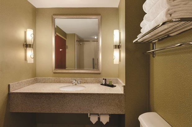 Images Embassy Suites Northwest Arkansas - Hotel, Spa & Convention Center