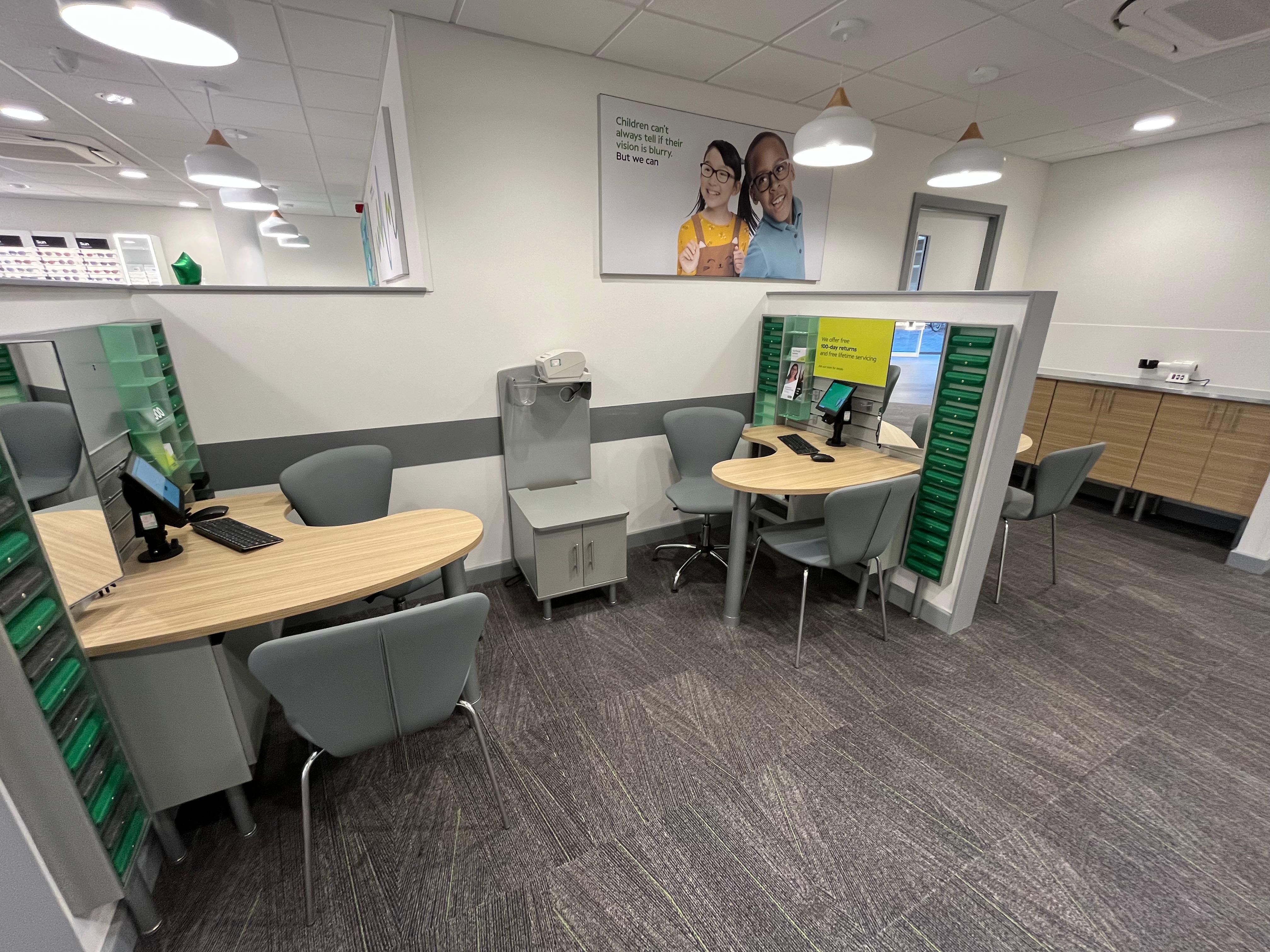 Images Specsavers Opticians and Audiologists - Beeston