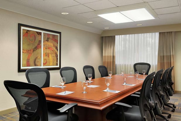 Images Embassy Suites by Hilton Phoenix Tempe