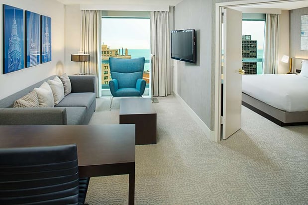 Images Hilton Chicago/Magnificent Mile Suites