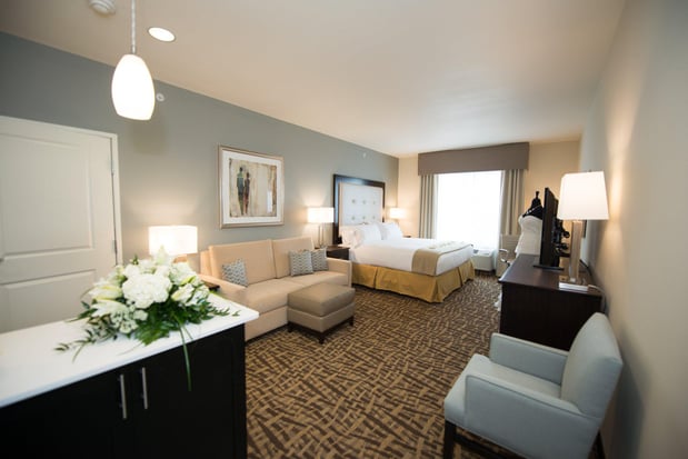 Images Holiday Inn Express & Suites Denver South - Castle Rock by IHG