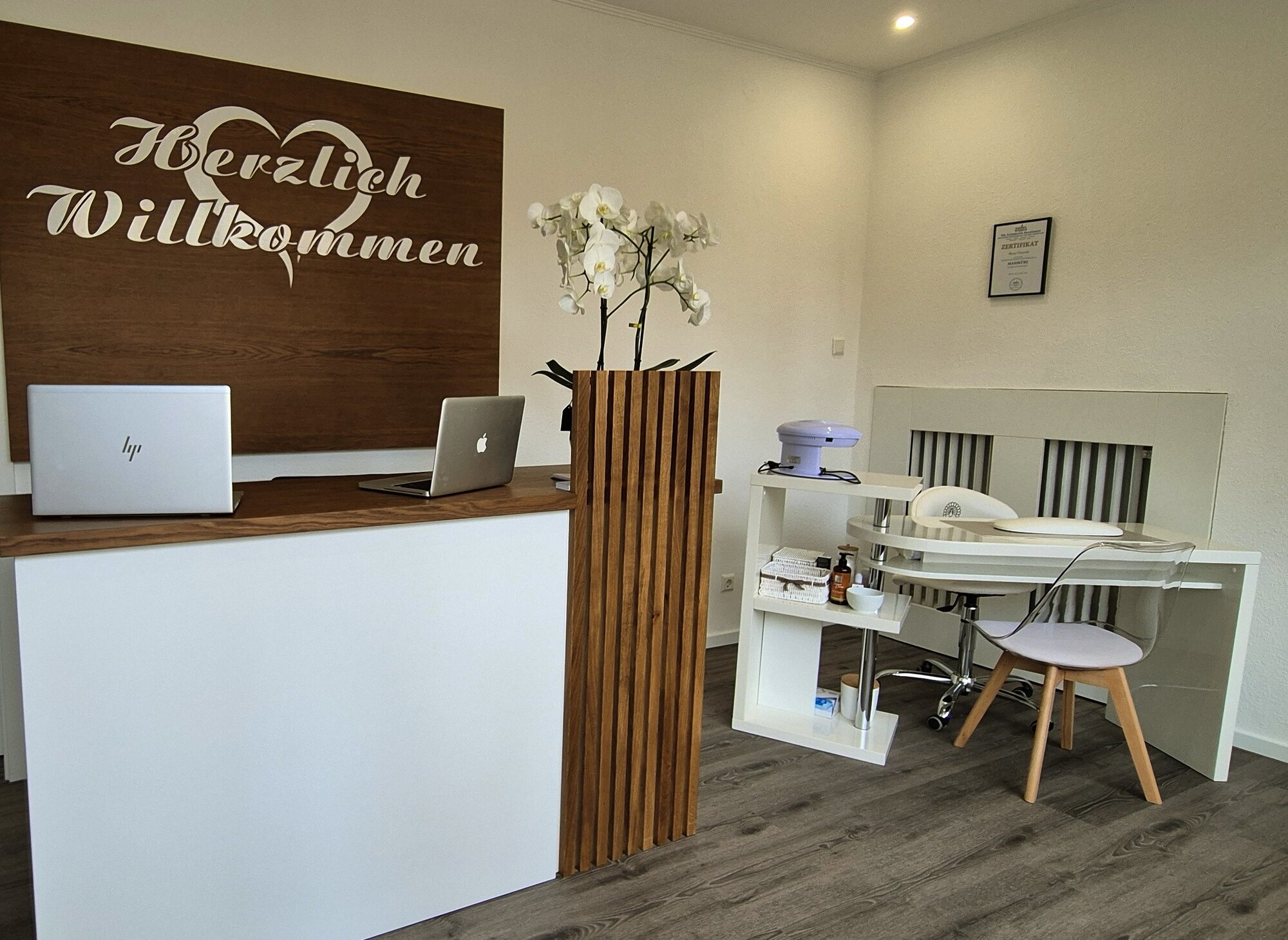 Bilder Prestige Kosmetik Institut